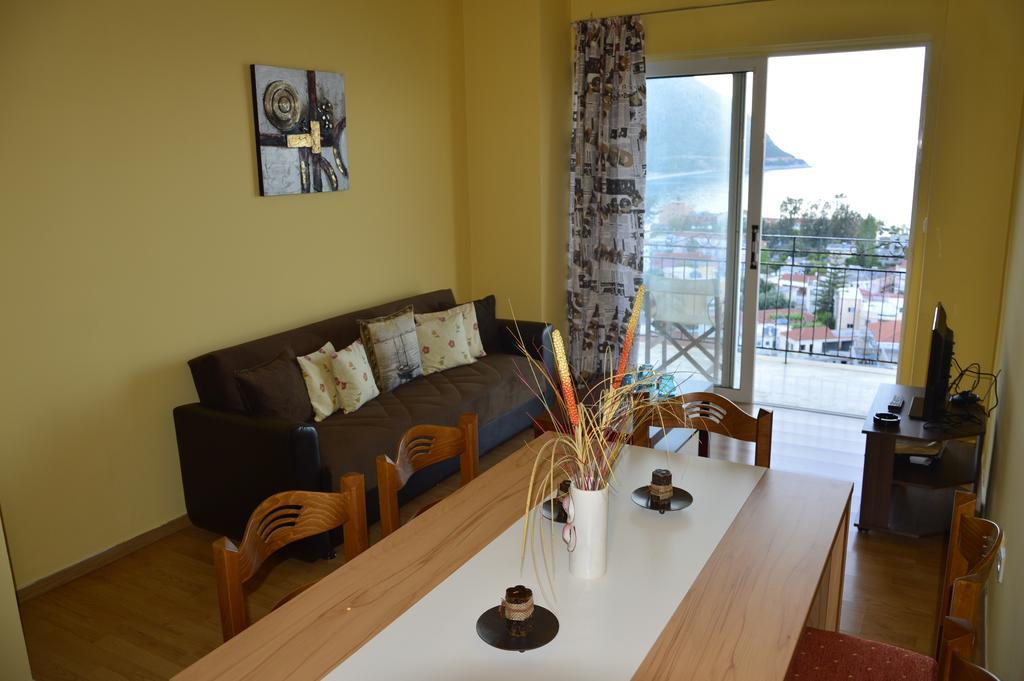 Poros Highest Hill & Sea View! Apartamento Exterior foto